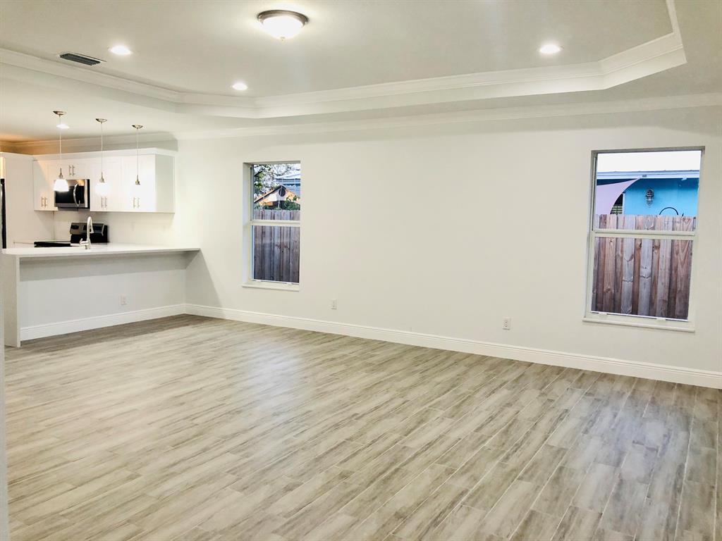 NORTH LAKE WORTH - Residential