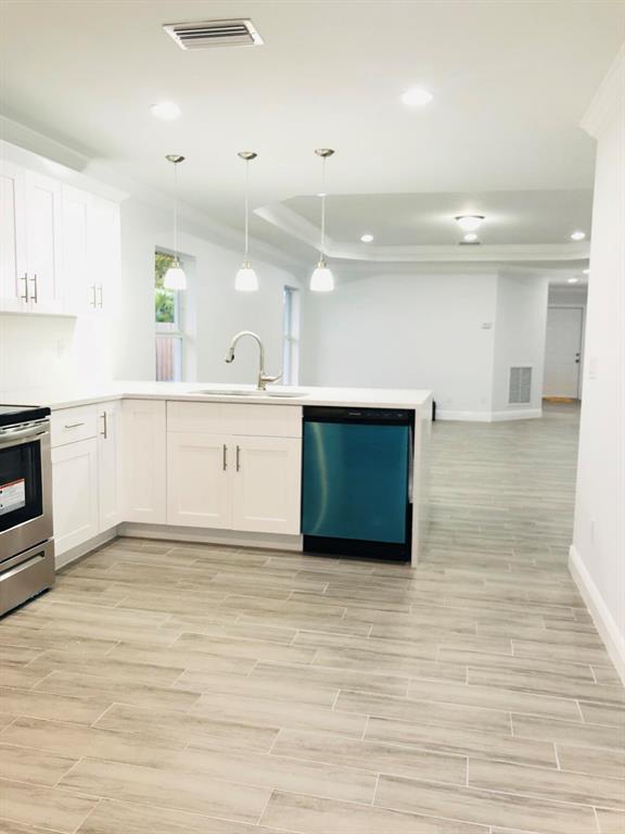 NORTH LAKE WORTH - Residential