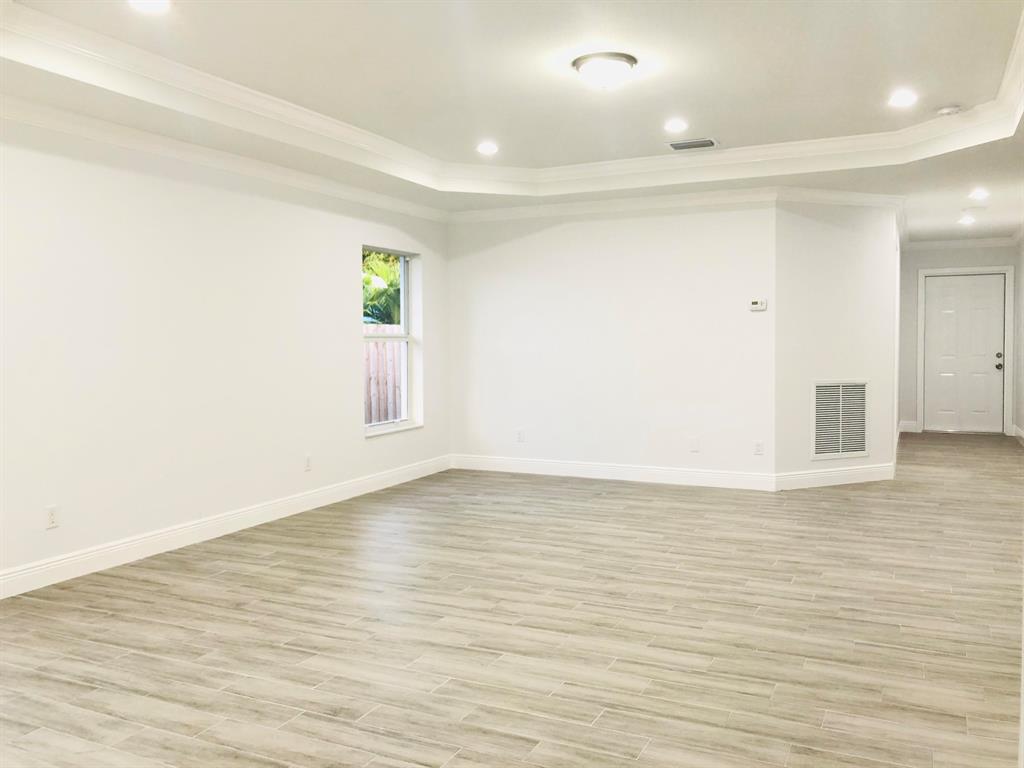 NORTH LAKE WORTH - Residential