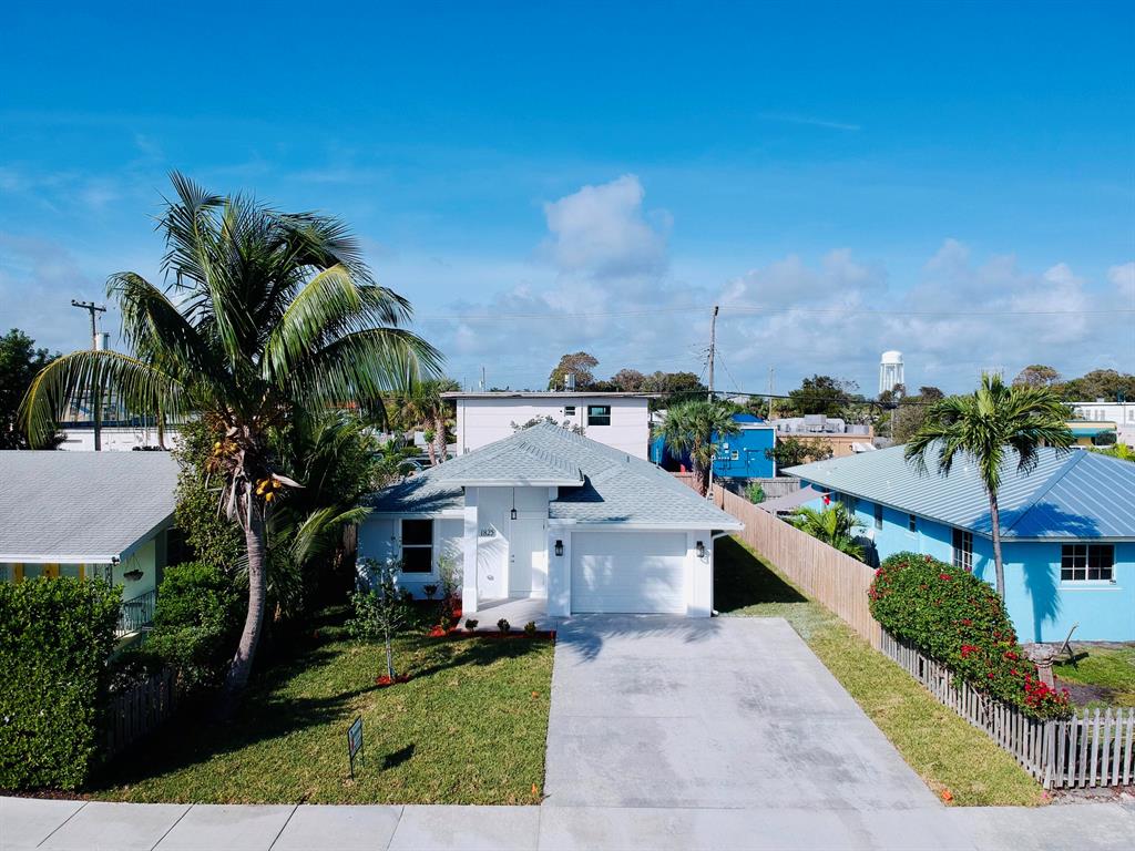 NORTH LAKE WORTH - Residential