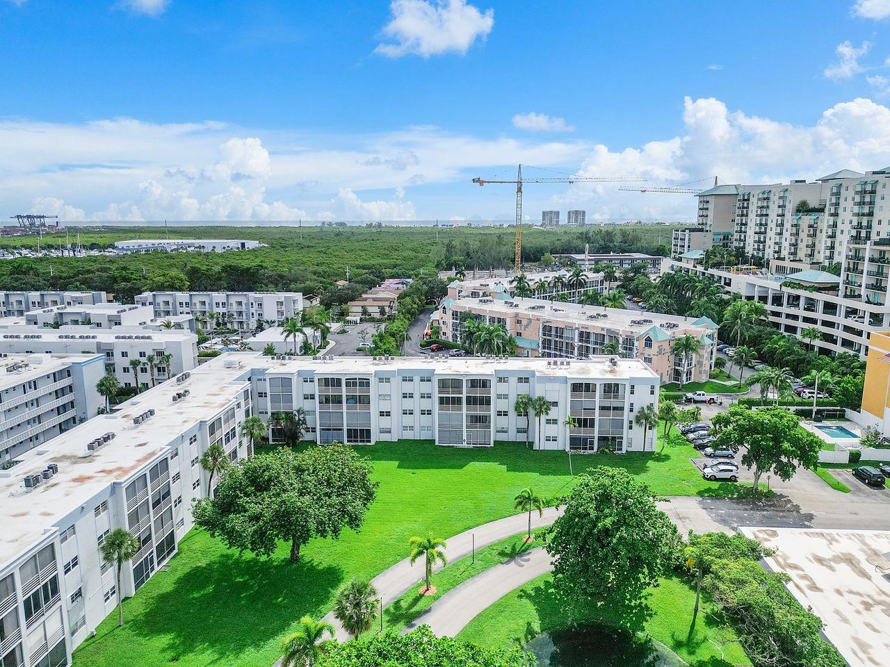 THE DANIANS - Residential