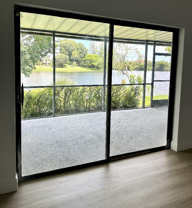 COURTS OF INVERRARY PHASE I - Residential
