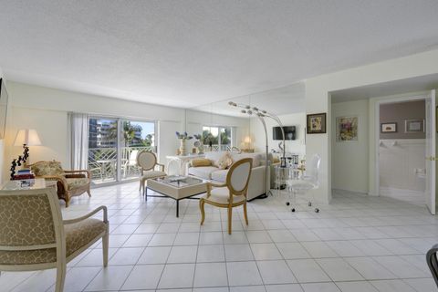 Condominium in Palm Beach FL 170 Ocean Boulevard Blvd 11.jpg