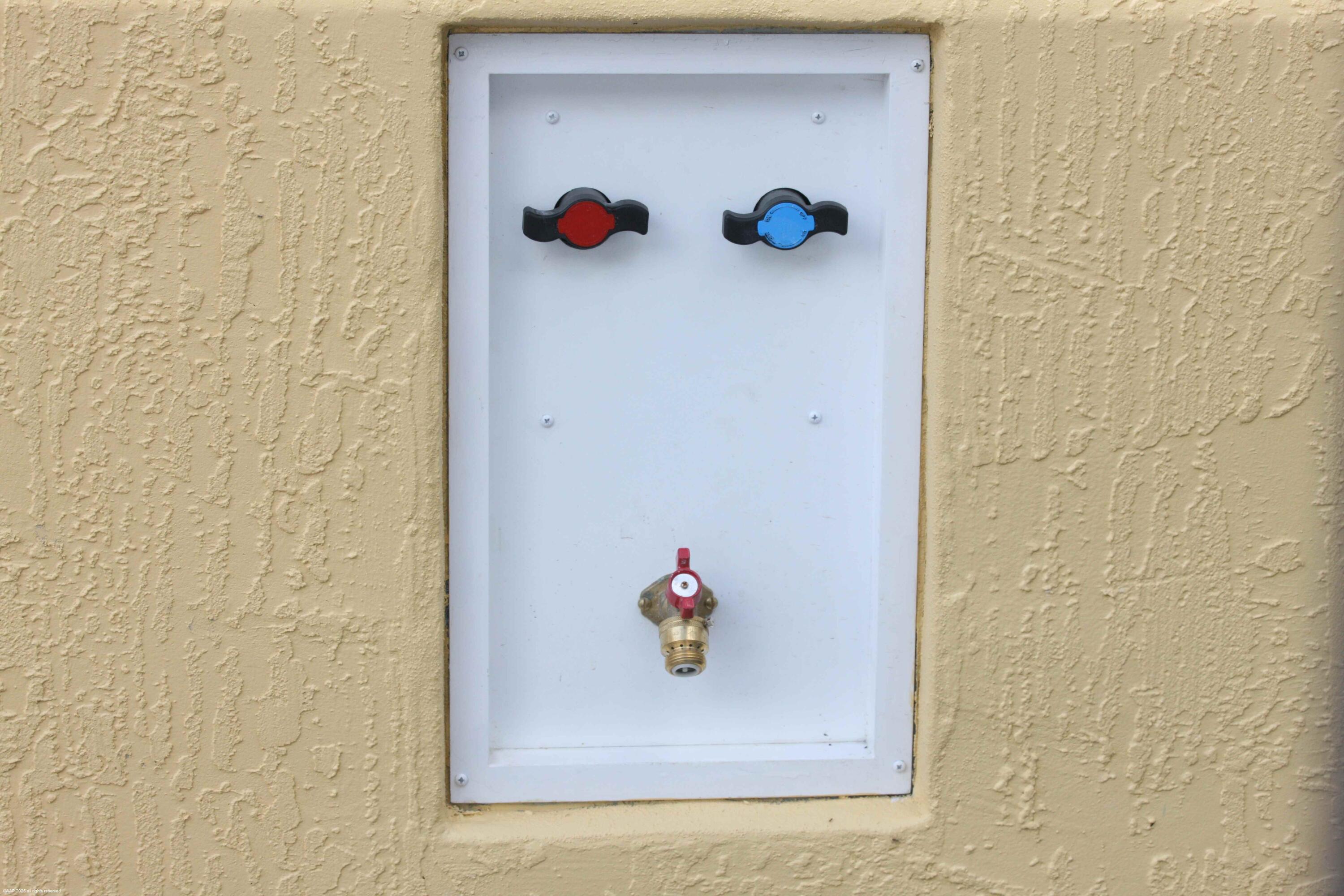 PALM BEACH POINT EAST - Residential Lease