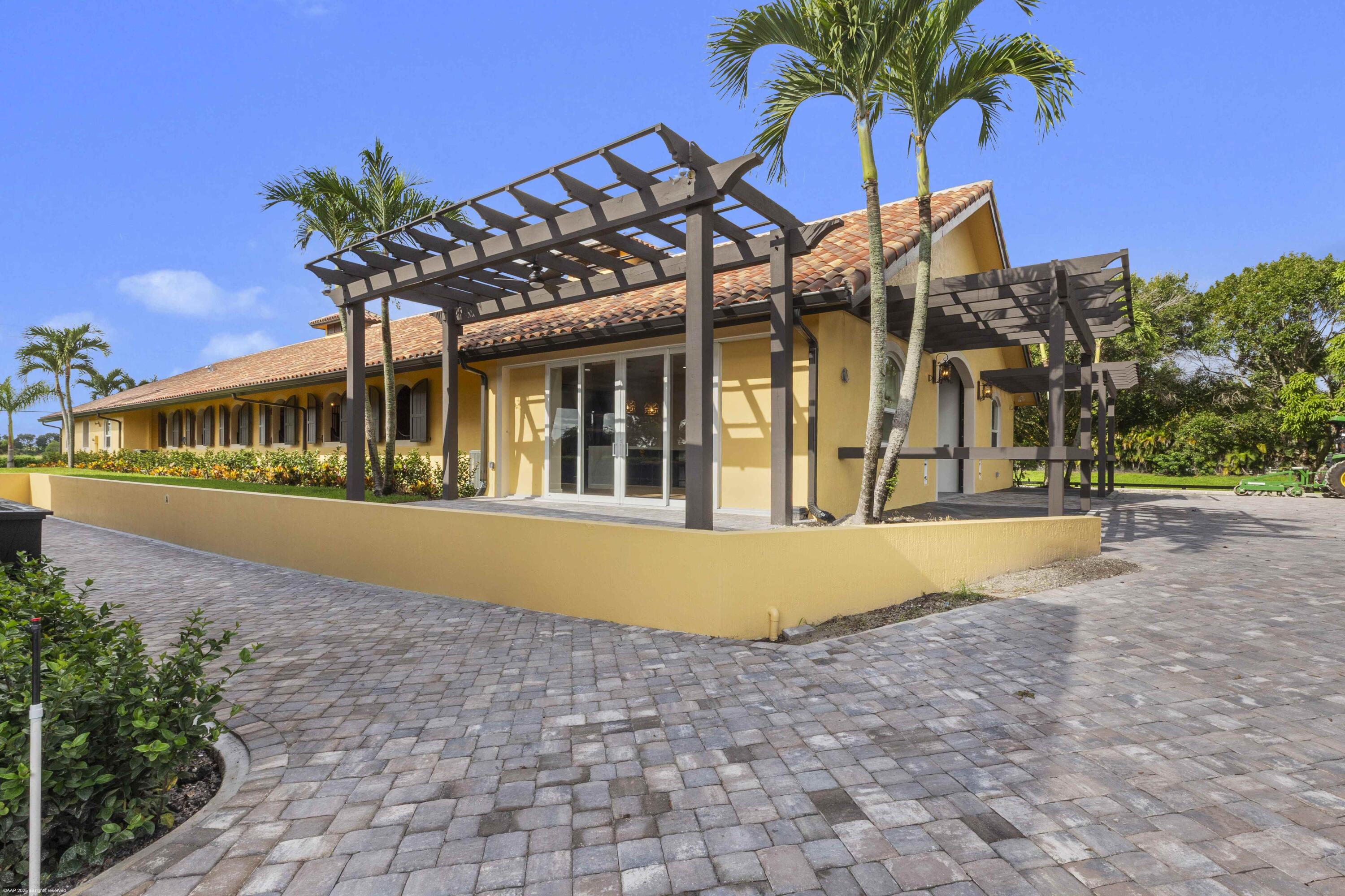 PALM BEACH POINT EAST - Residential Lease