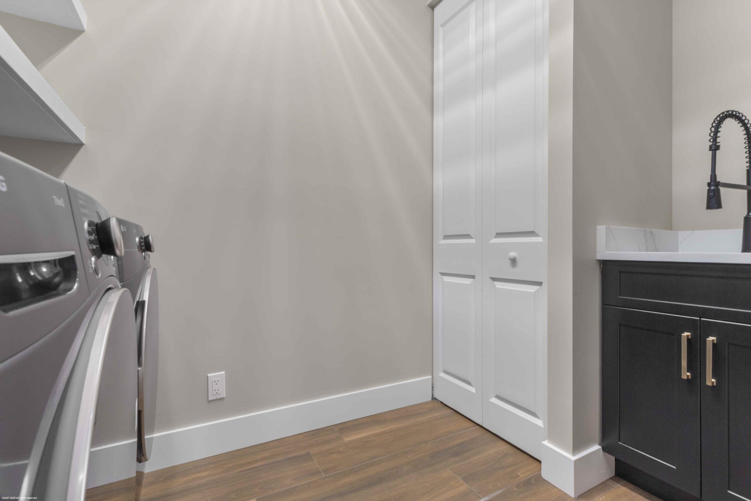 PALM BEACH POINT EAST - Residential Lease