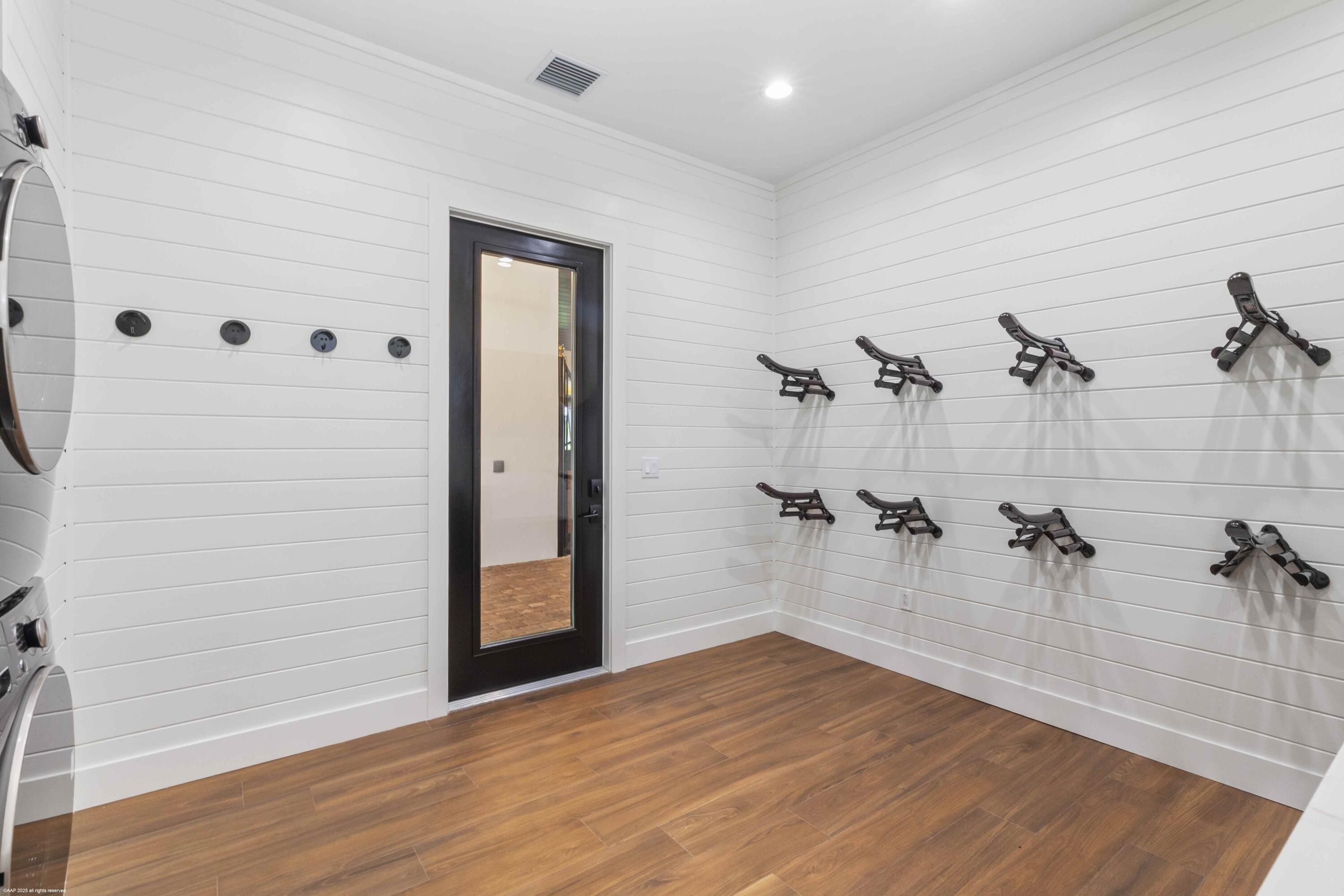 PALM BEACH POINT EAST - Residential Lease