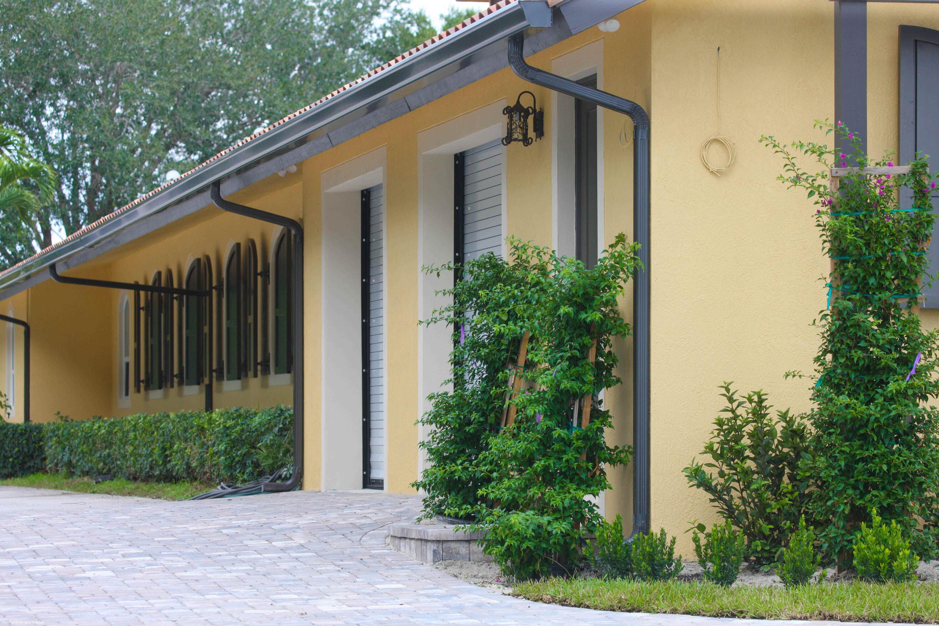 PALM BEACH POINT EAST - Residential Lease