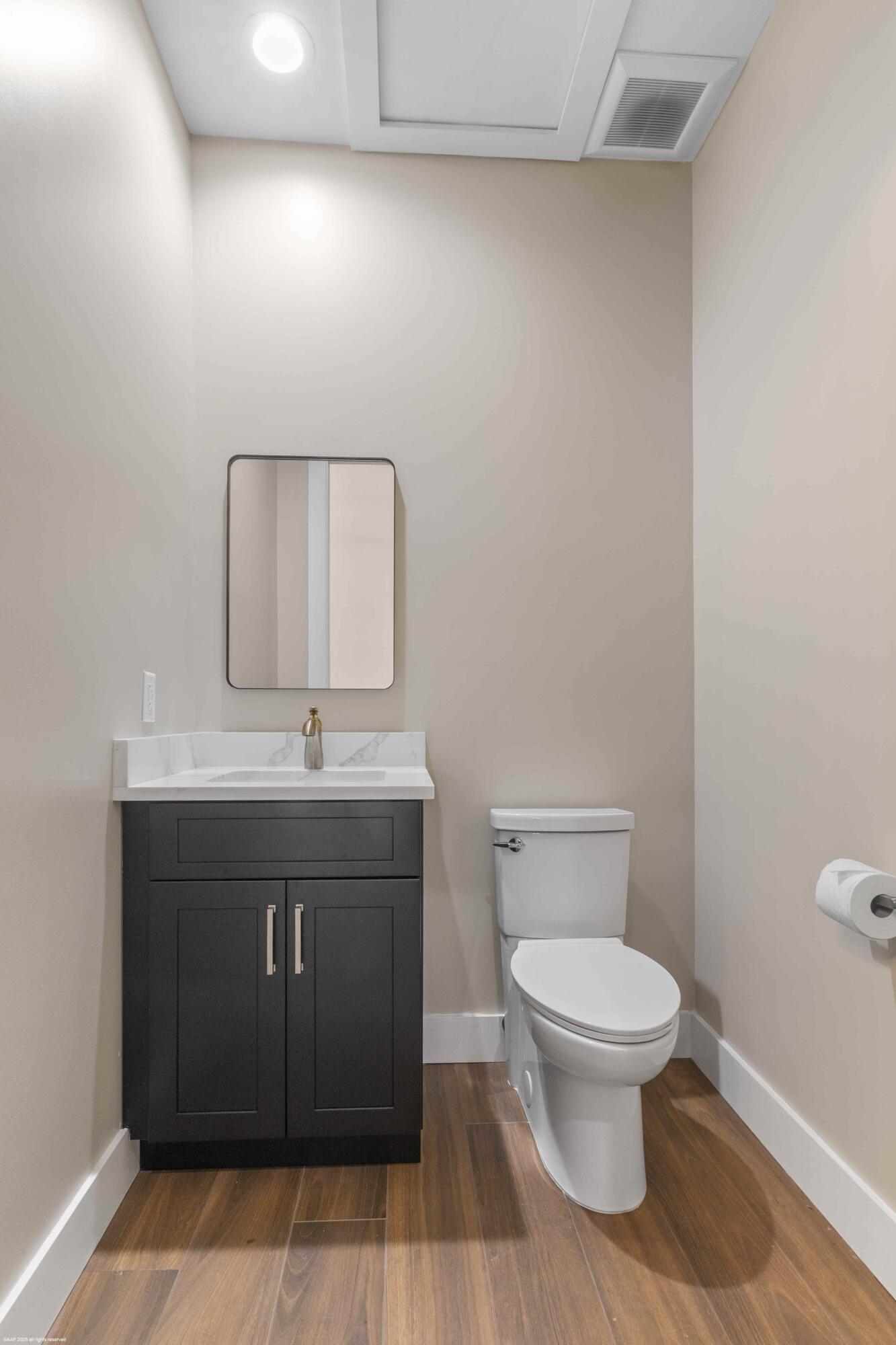 PALM BEACH POINT EAST - Residential Lease