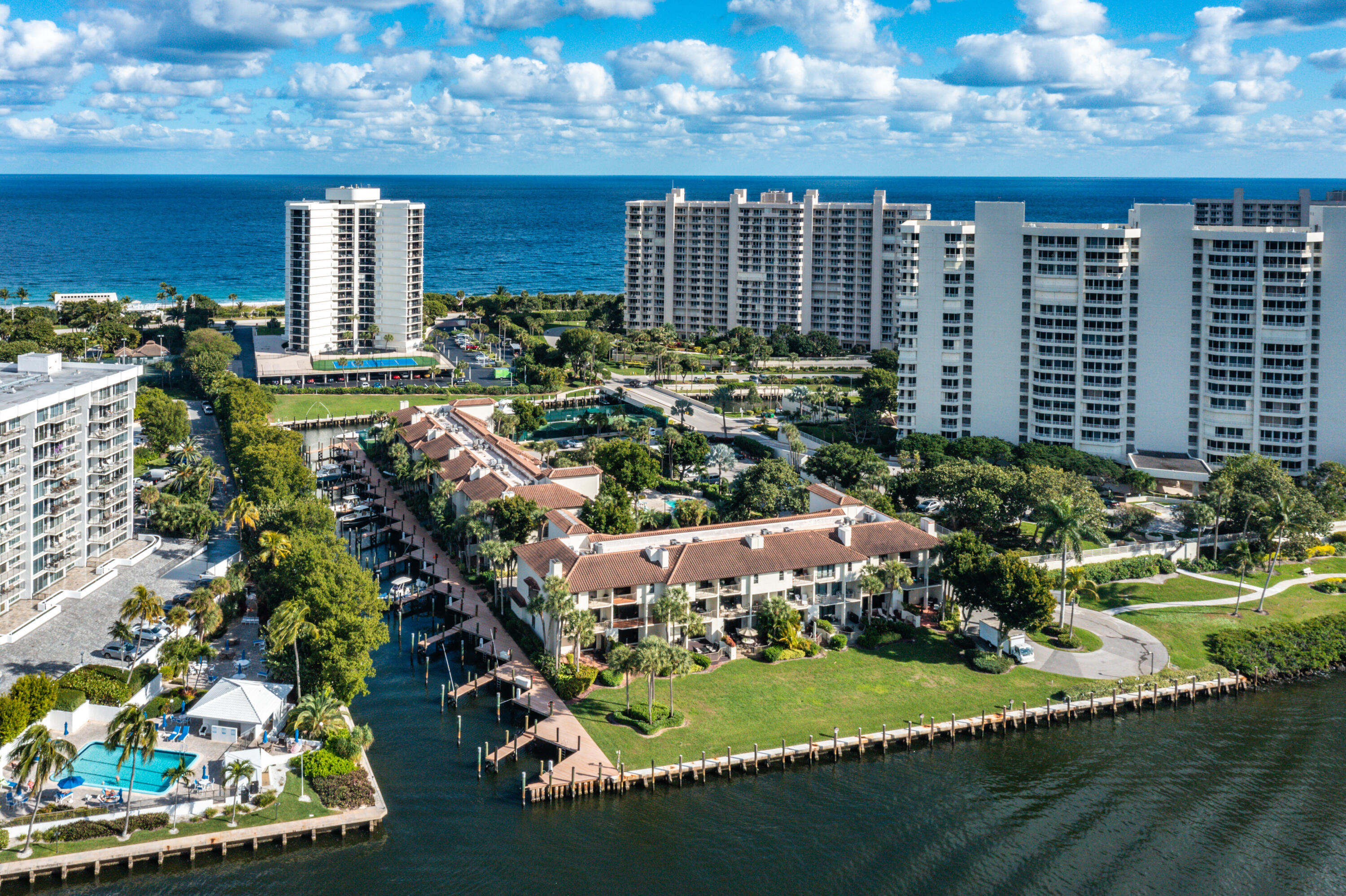 SEA RANCH CLUB OF BOCA II - Residential