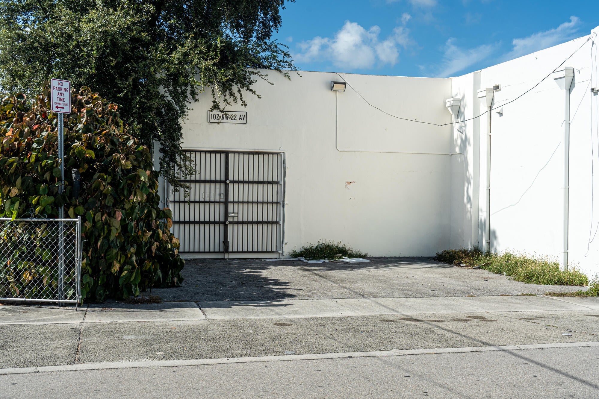 102 NW 22ND Avenue