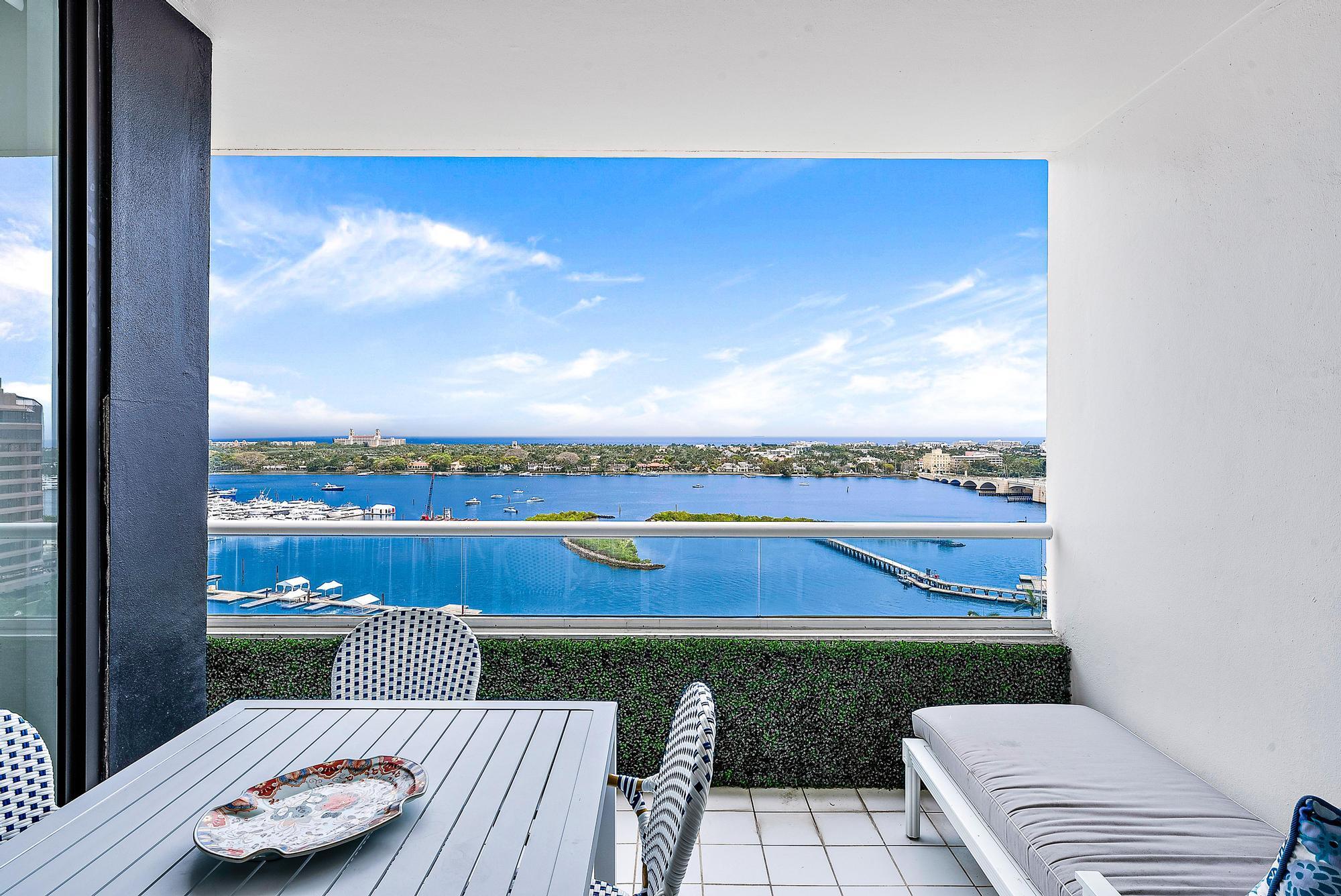 PLAZA OF THE PALM BEACHES - Residential