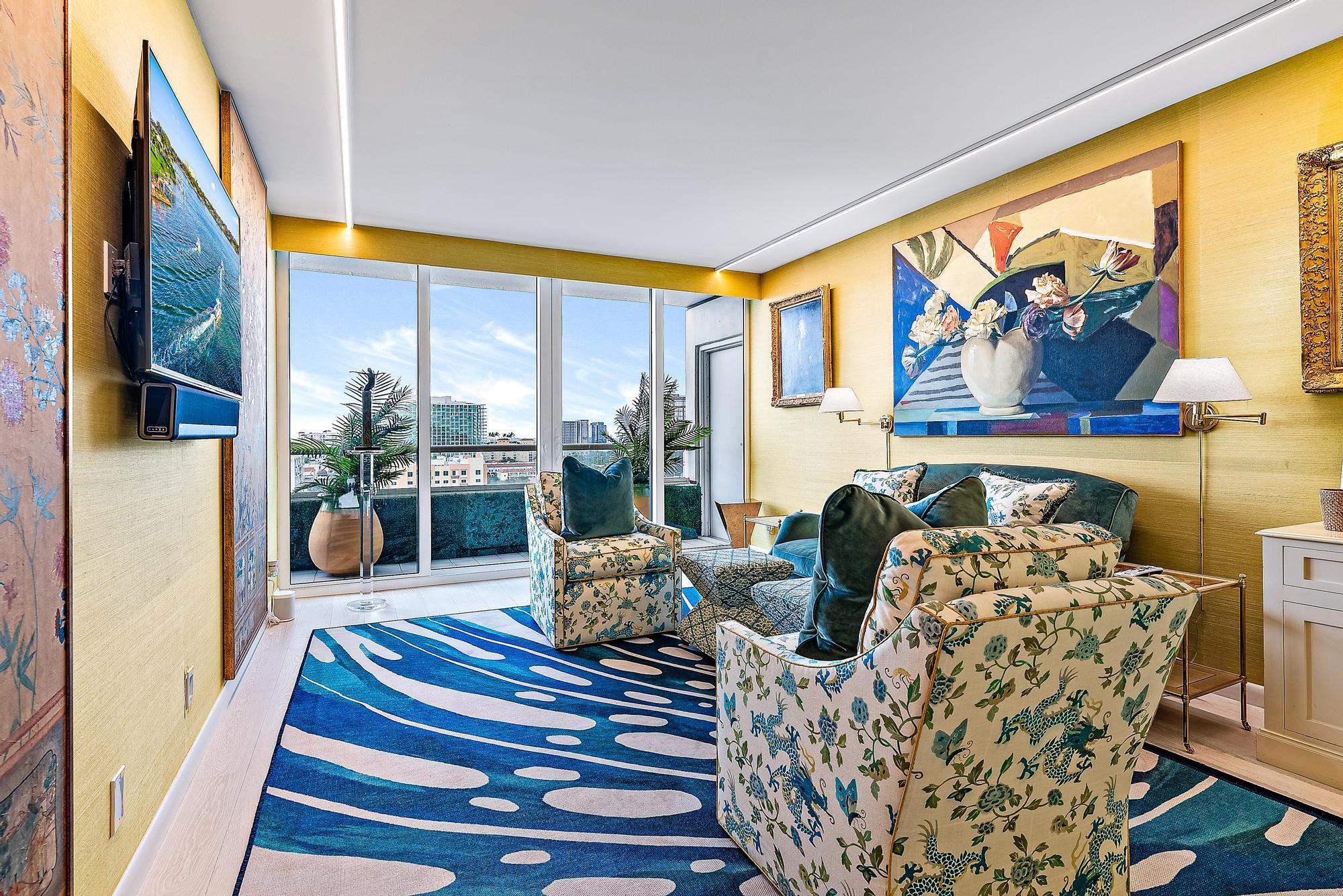 PLAZA OF THE PALM BEACHES - Residential