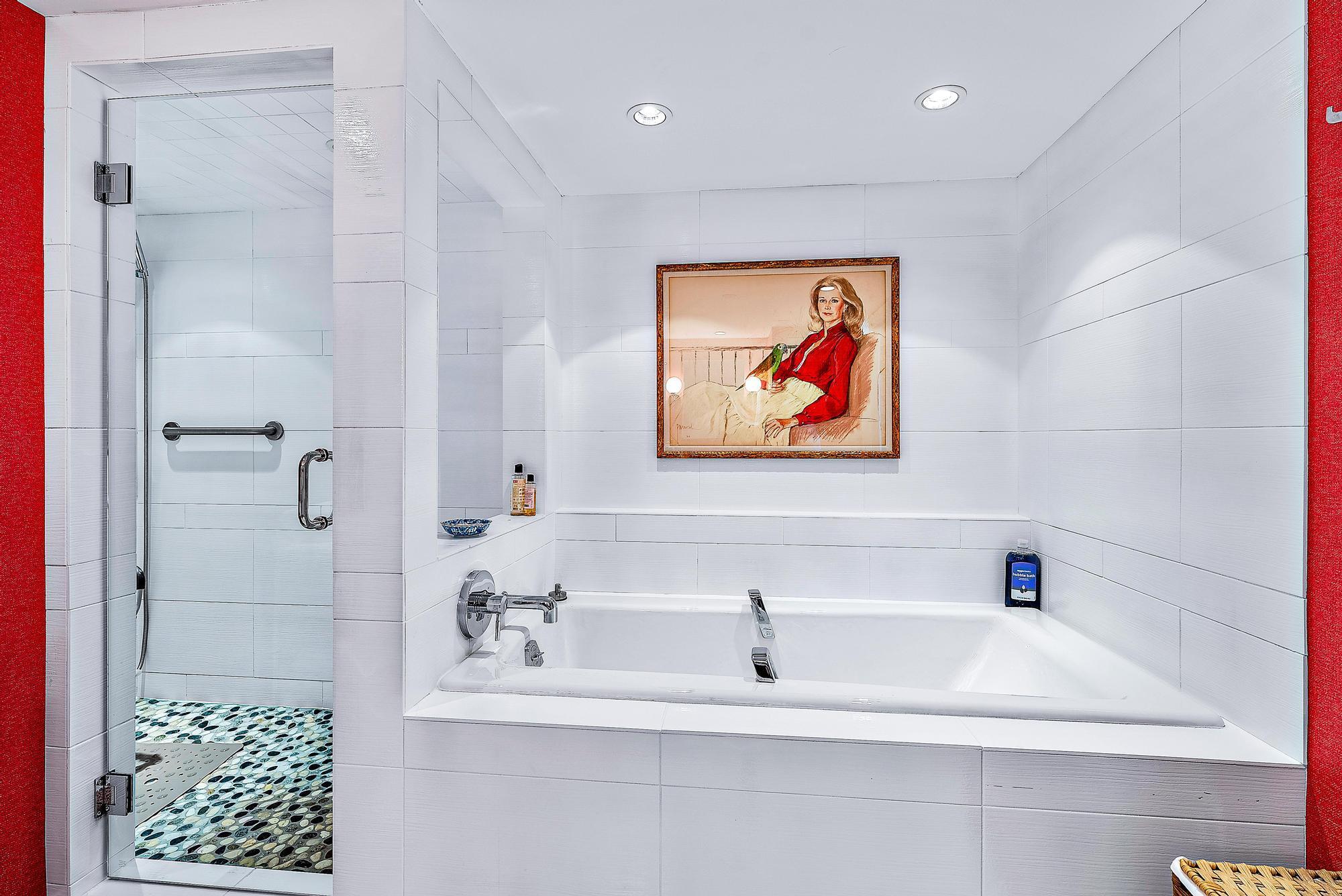 PLAZA OF THE PALM BEACHES - Residential