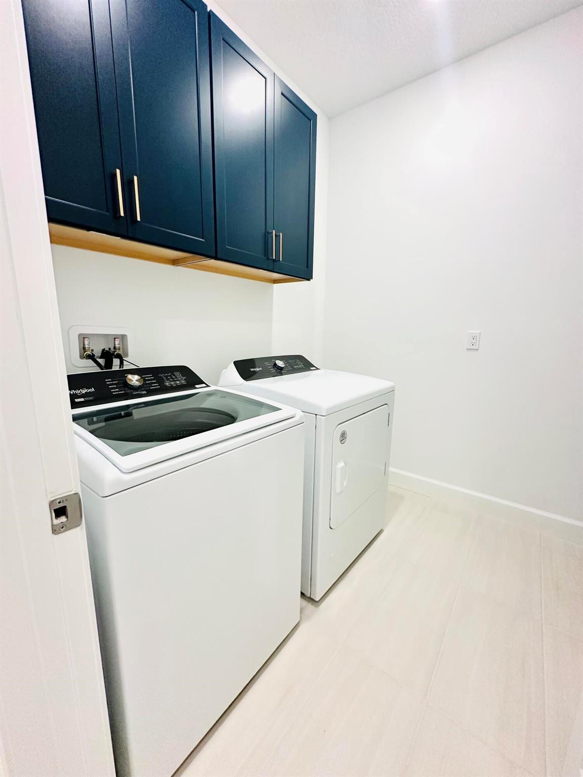 HARBOR ISLE - Residential Lease