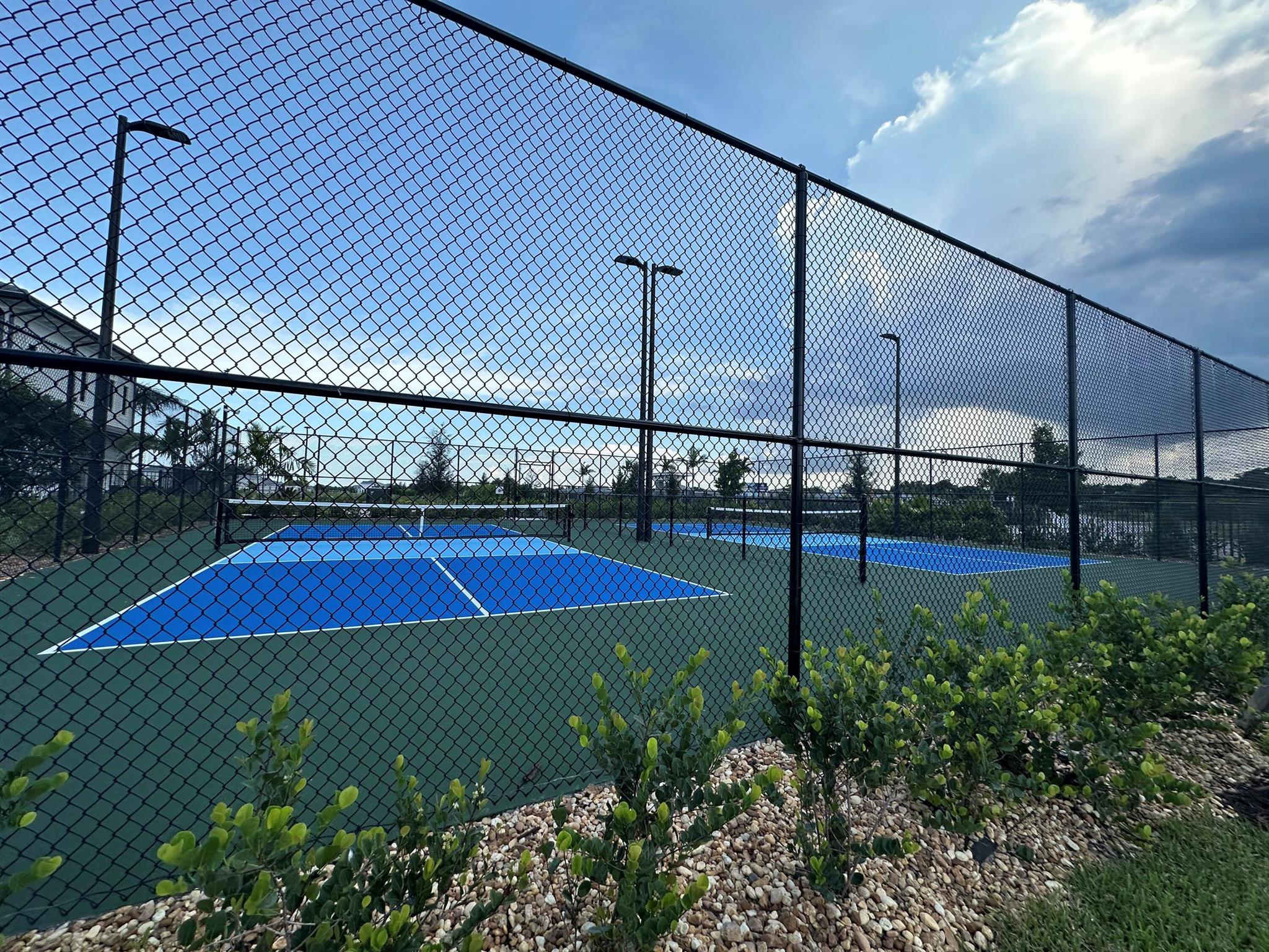 HARBOR ISLE - Residential Lease