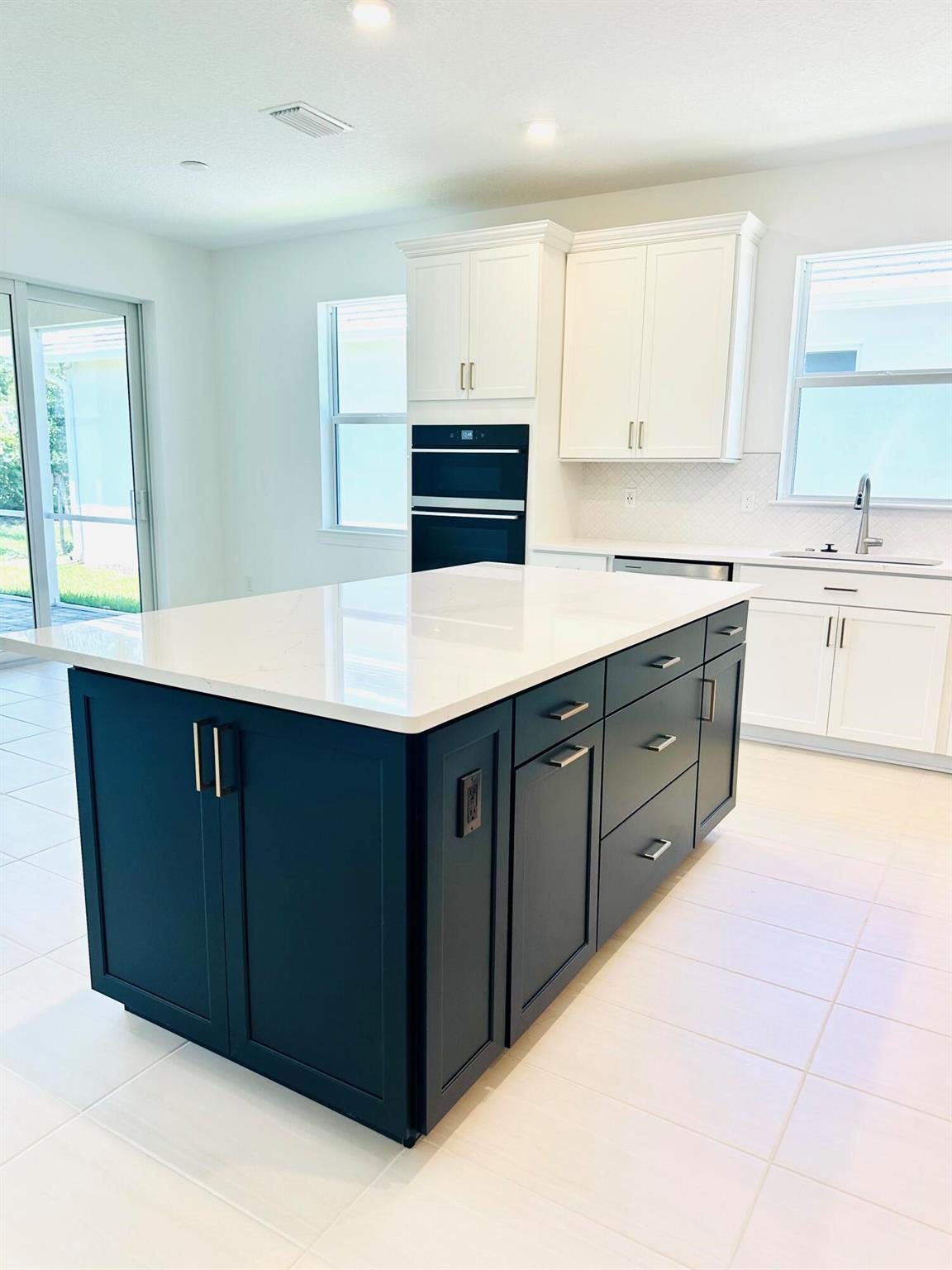 HARBOR ISLE - Residential Lease