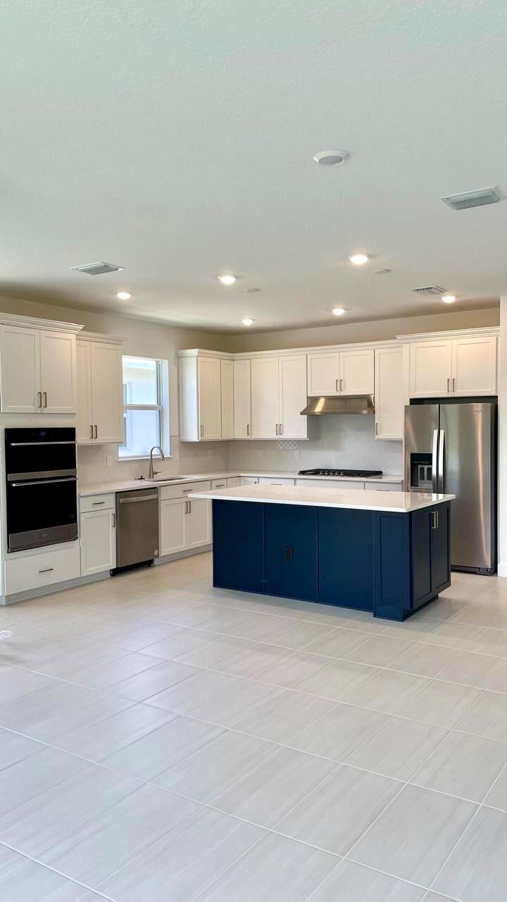 HARBOR ISLE - Residential Lease