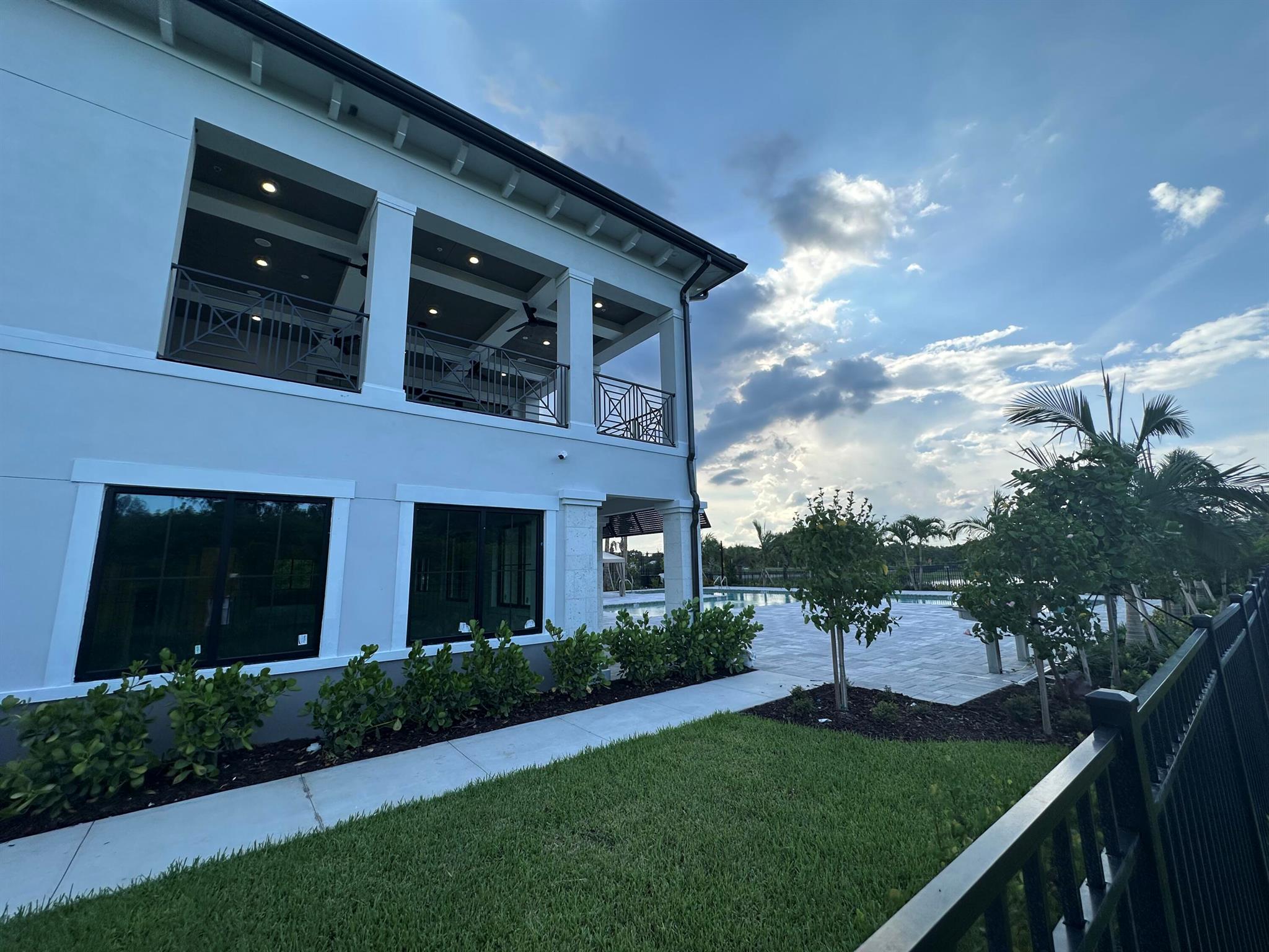 HARBOR ISLE - Residential Lease