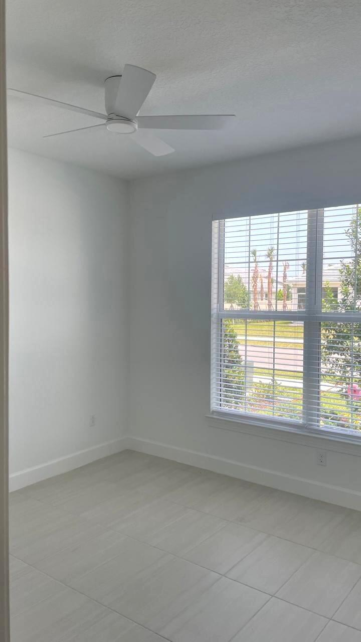 HARBOR ISLE - Residential Lease