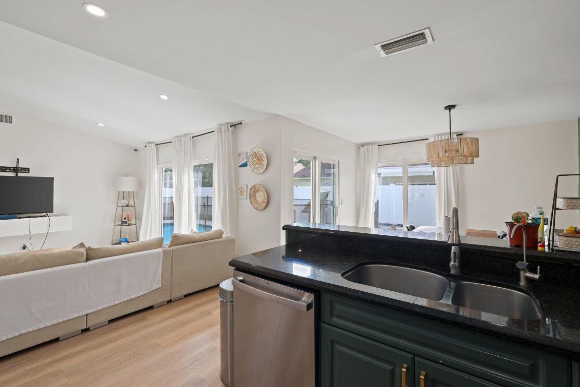 BOCA LANDINGS - Residential