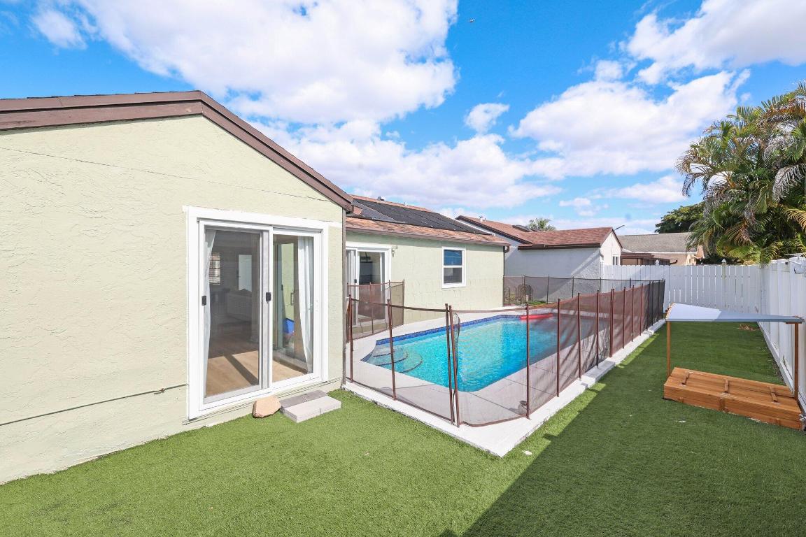 BOCA LANDINGS - Residential