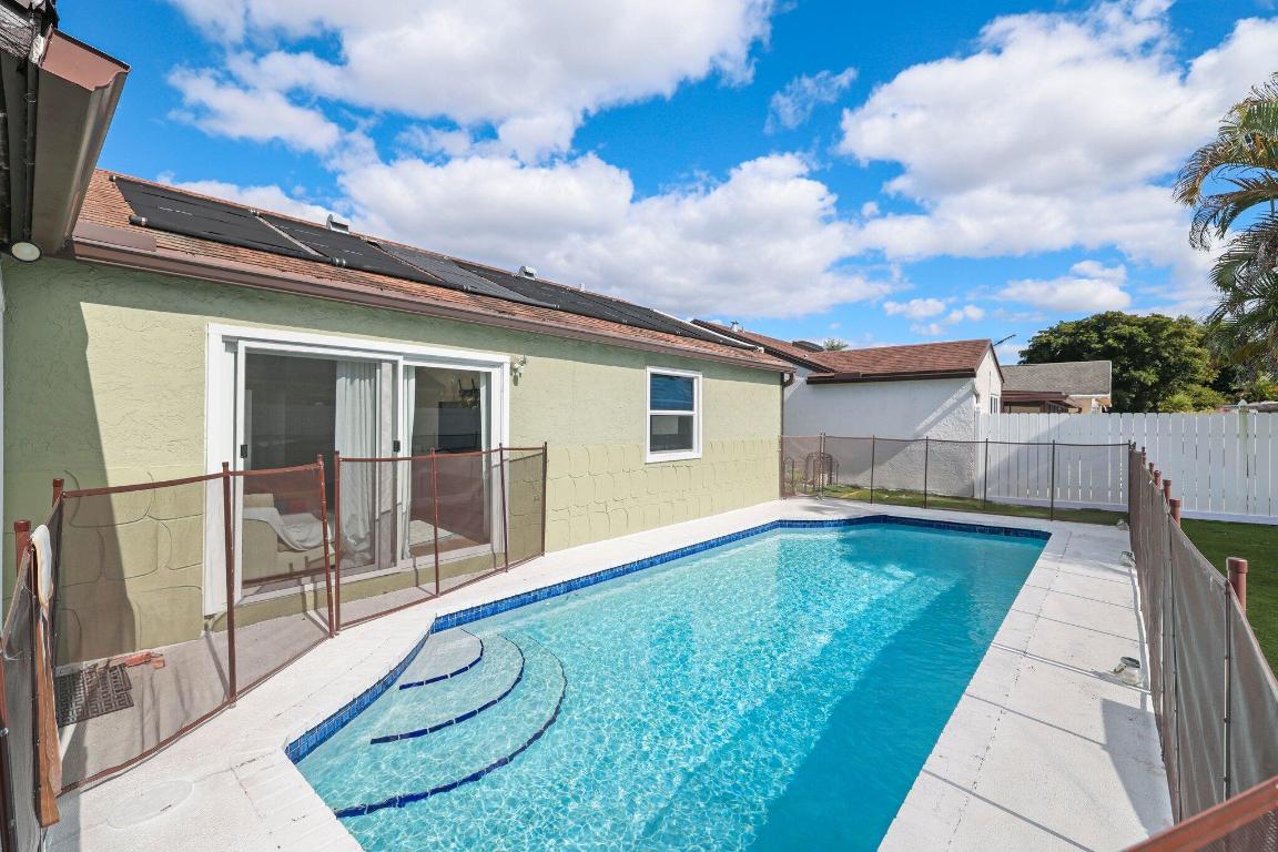 BOCA LANDINGS - Residential