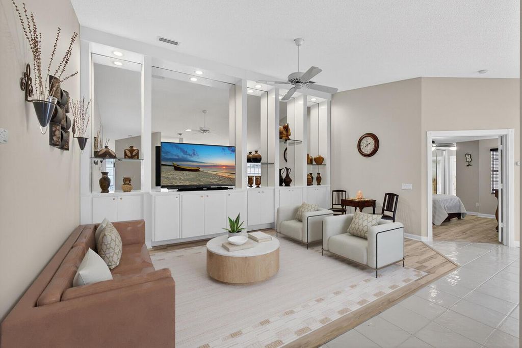 Photo of 4174 Royal Oak Drive, Palm Beach Gardens, FL 33410 (MLS # R11133093)