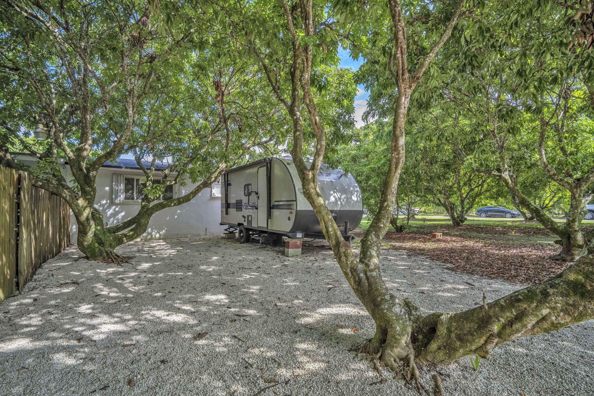 SILVER PALM ESTS PT 1 - Residential Lease