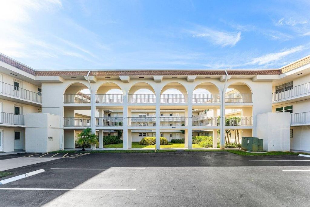 Photo of 5701 NW 2nd Avenue 105, Boca Raton, FL 33487 (MLS # R11142963)