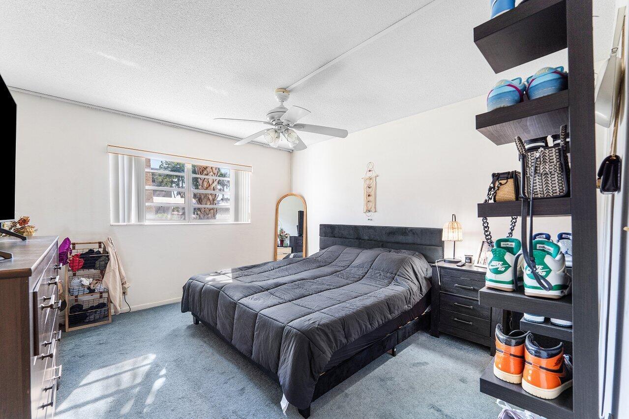 BOCA TEECA CONDOMINIUM UN - Residential