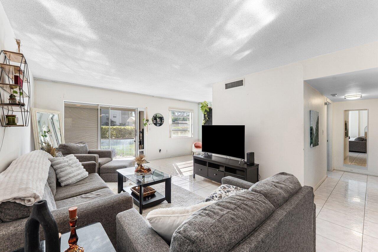 BOCA TEECA CONDOMINIUM UN - Residential