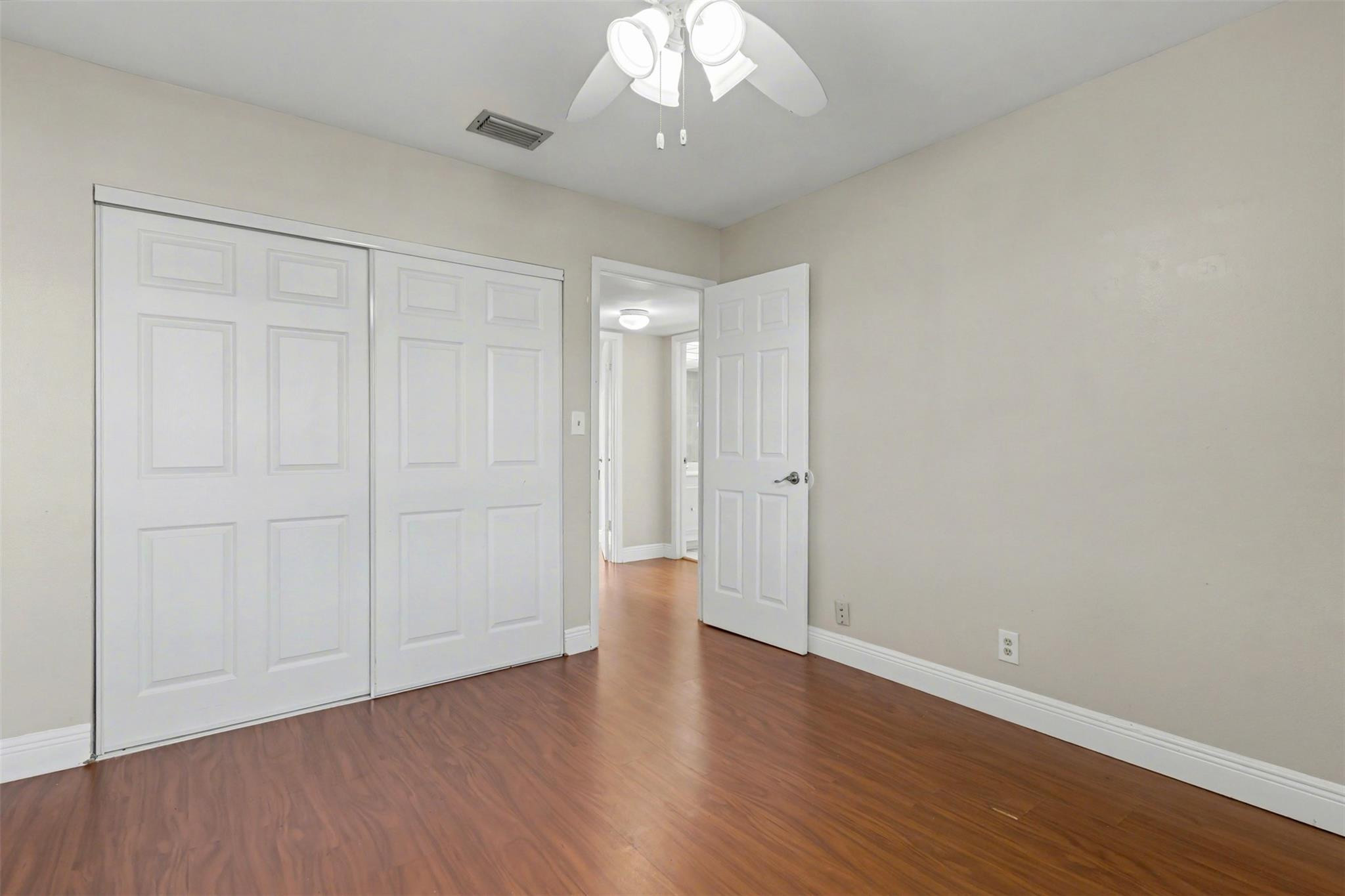 ARROWHEAD GOLF & TENNIS - Residential