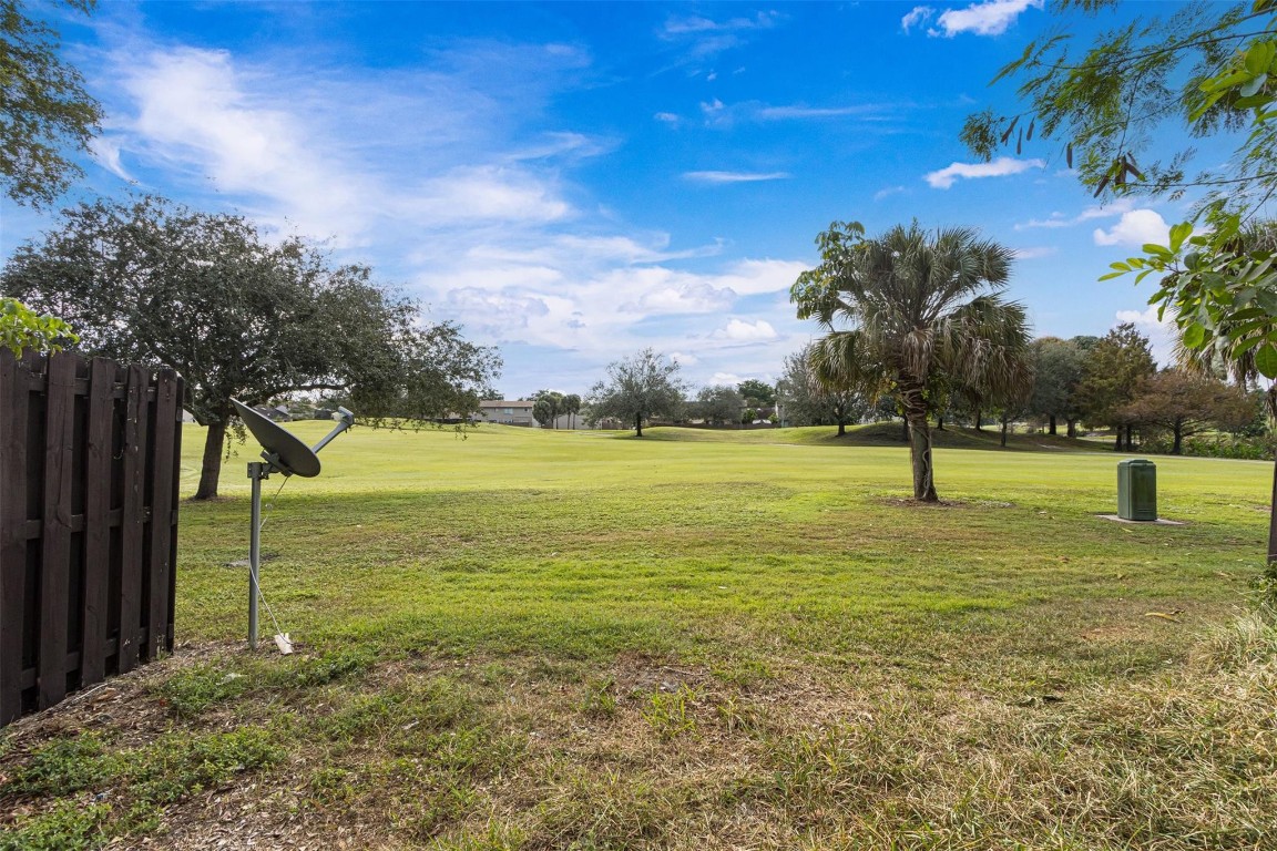 ARROWHEAD GOLF & TENNIS - Residential