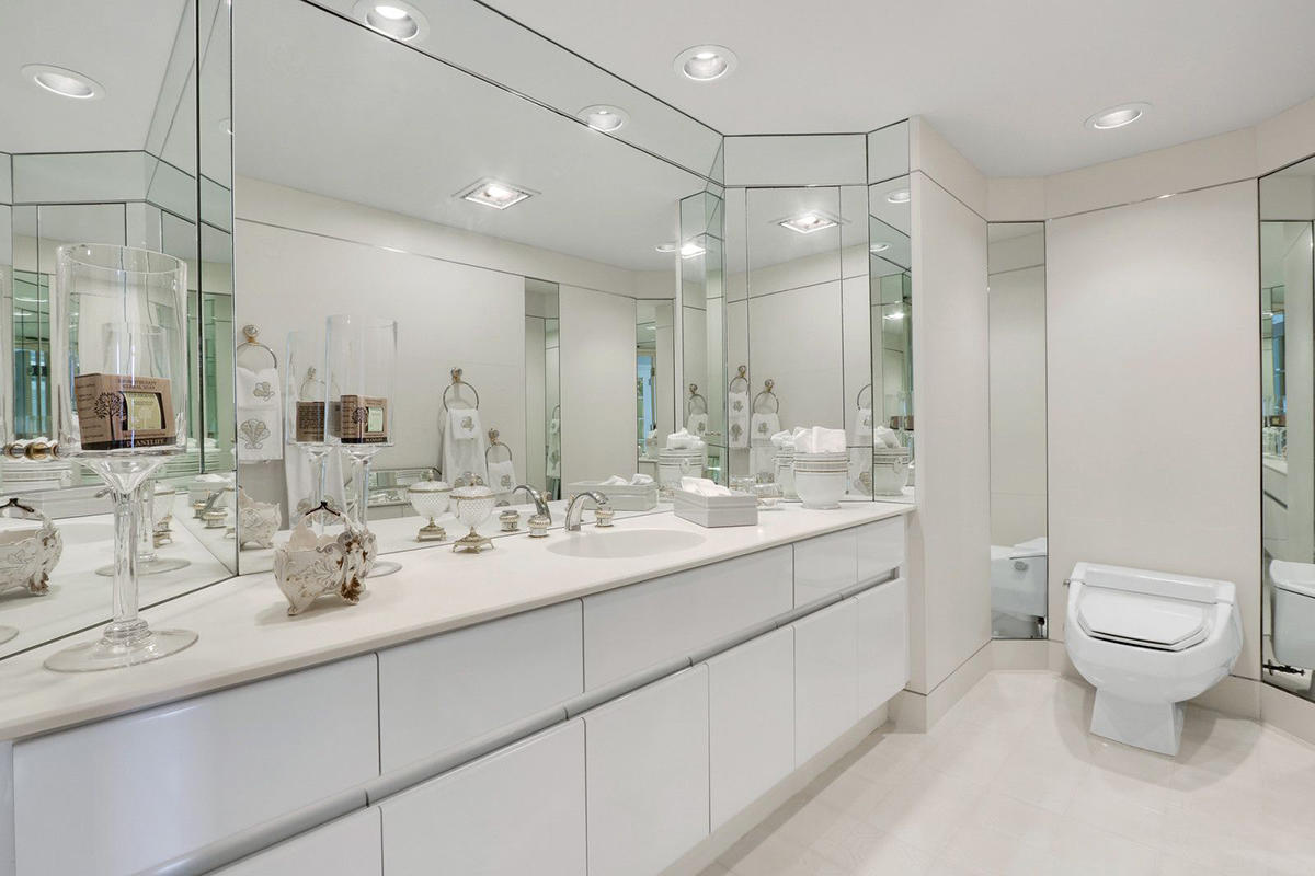 ENCLAVE OF PALM BEACH CON - Residential