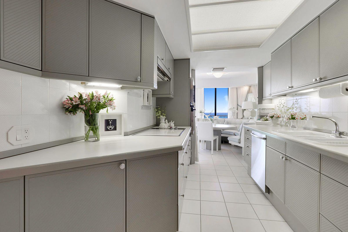 ENCLAVE OF PALM BEACH CON - Residential