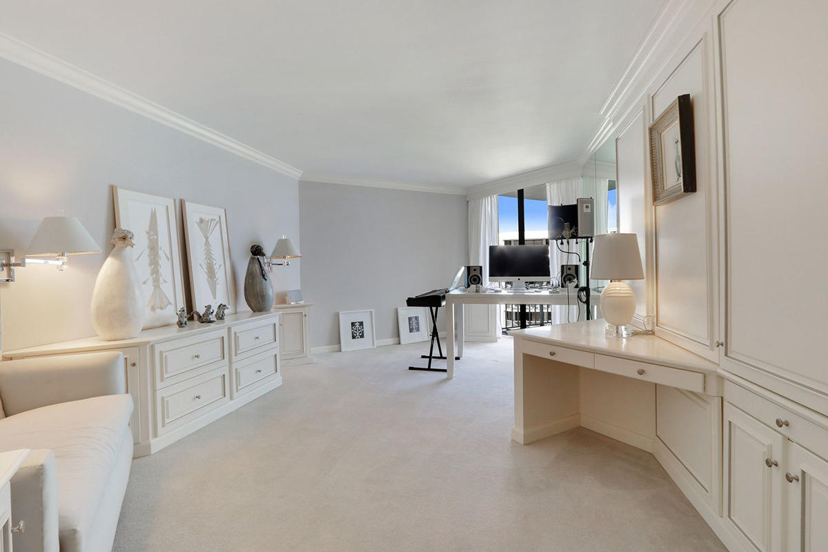 ENCLAVE OF PALM BEACH CON - Residential