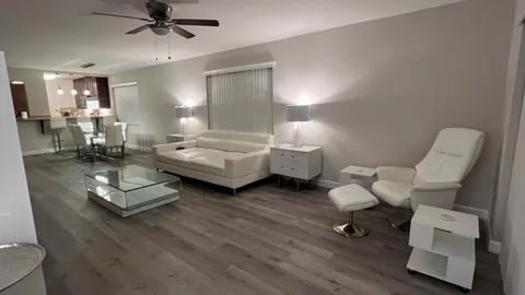 2975 SW 22nd Avenue Unit 1010, Delray Beach, FL MLS: R11083392