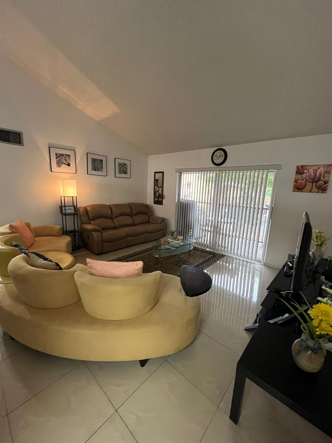 OAKLAND FOREST CLUB - Residential