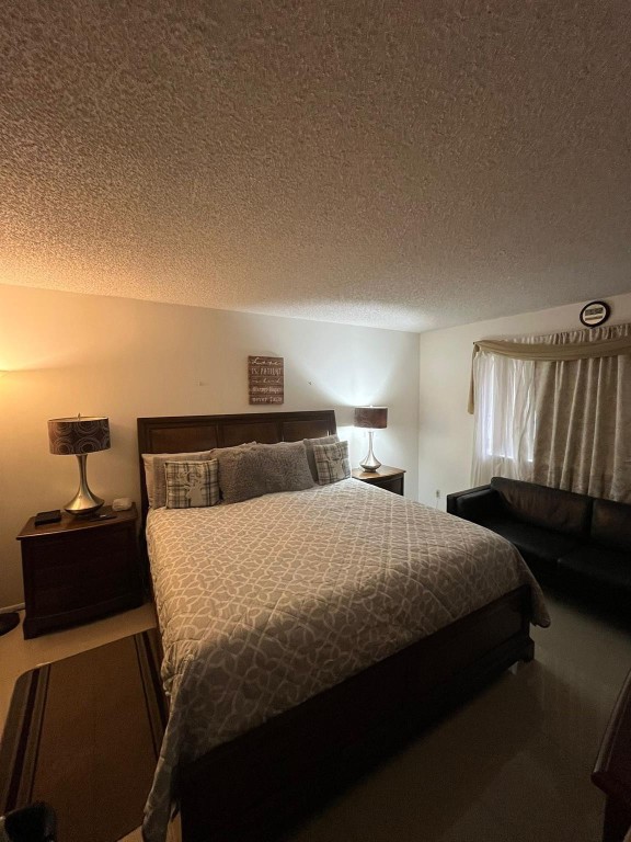 OAKLAND FOREST CLUB - Residential