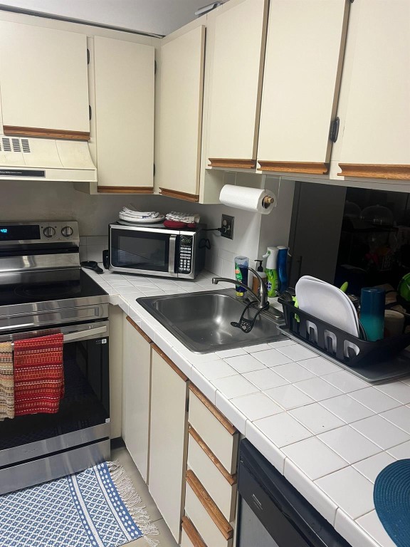 OAKLAND FOREST CLUB - Residential