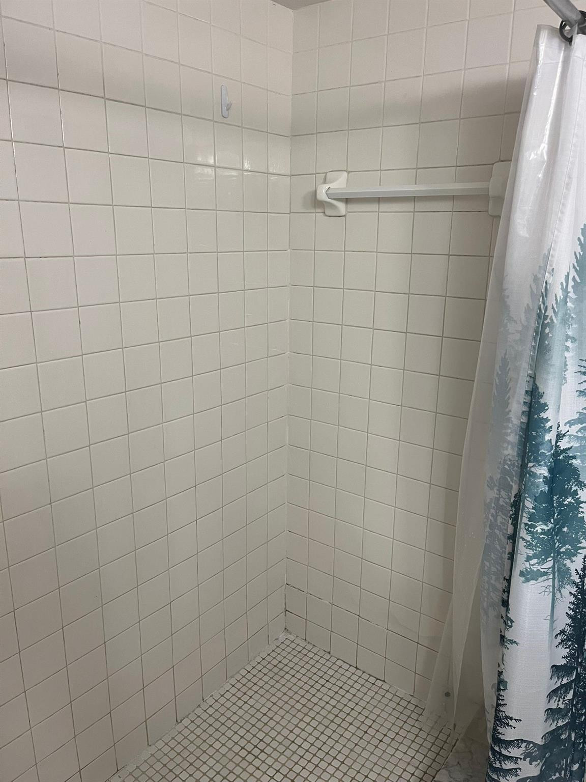 OAKLAND FOREST CLUB - Residential