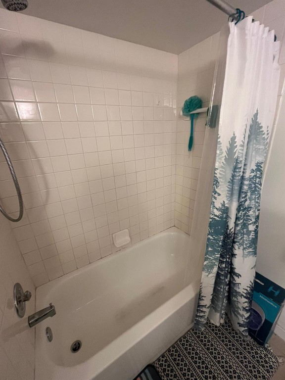 OAKLAND FOREST CLUB - Residential