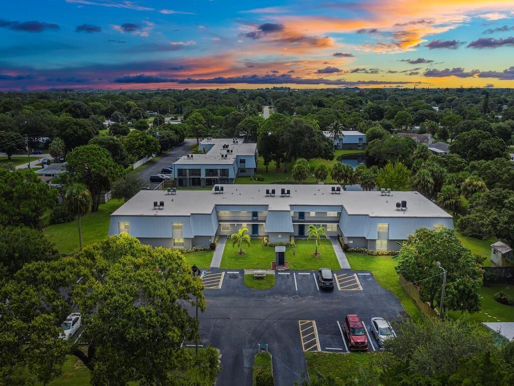 Attention Investors! Tenant occupied and leased until November 2022. Second floor corner unit. Tile floors throughout, updated kitchen and baths. 2/2. Close to shopping, historic downtown, restaurants and beaches.