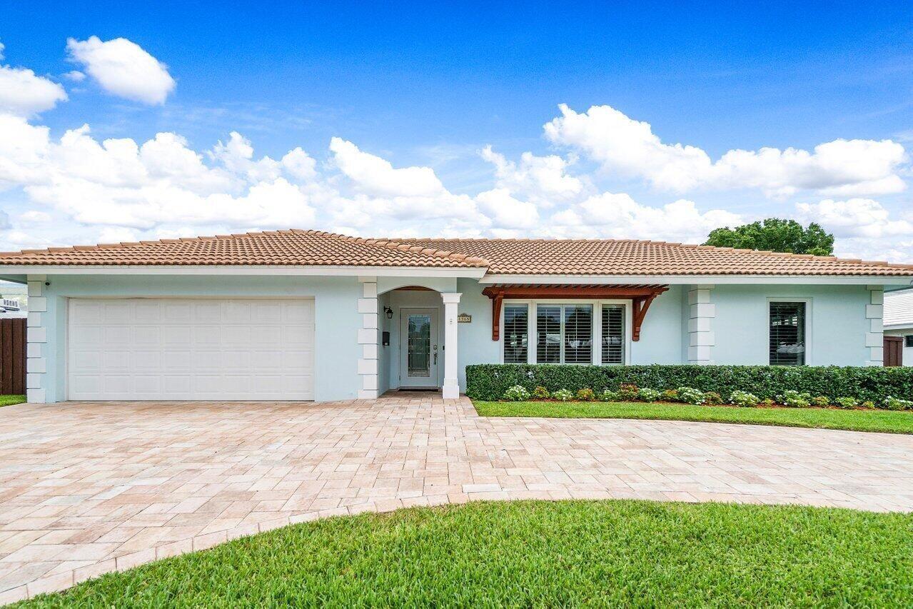 BOCA RATON SQUARE 17 - Residential Lease