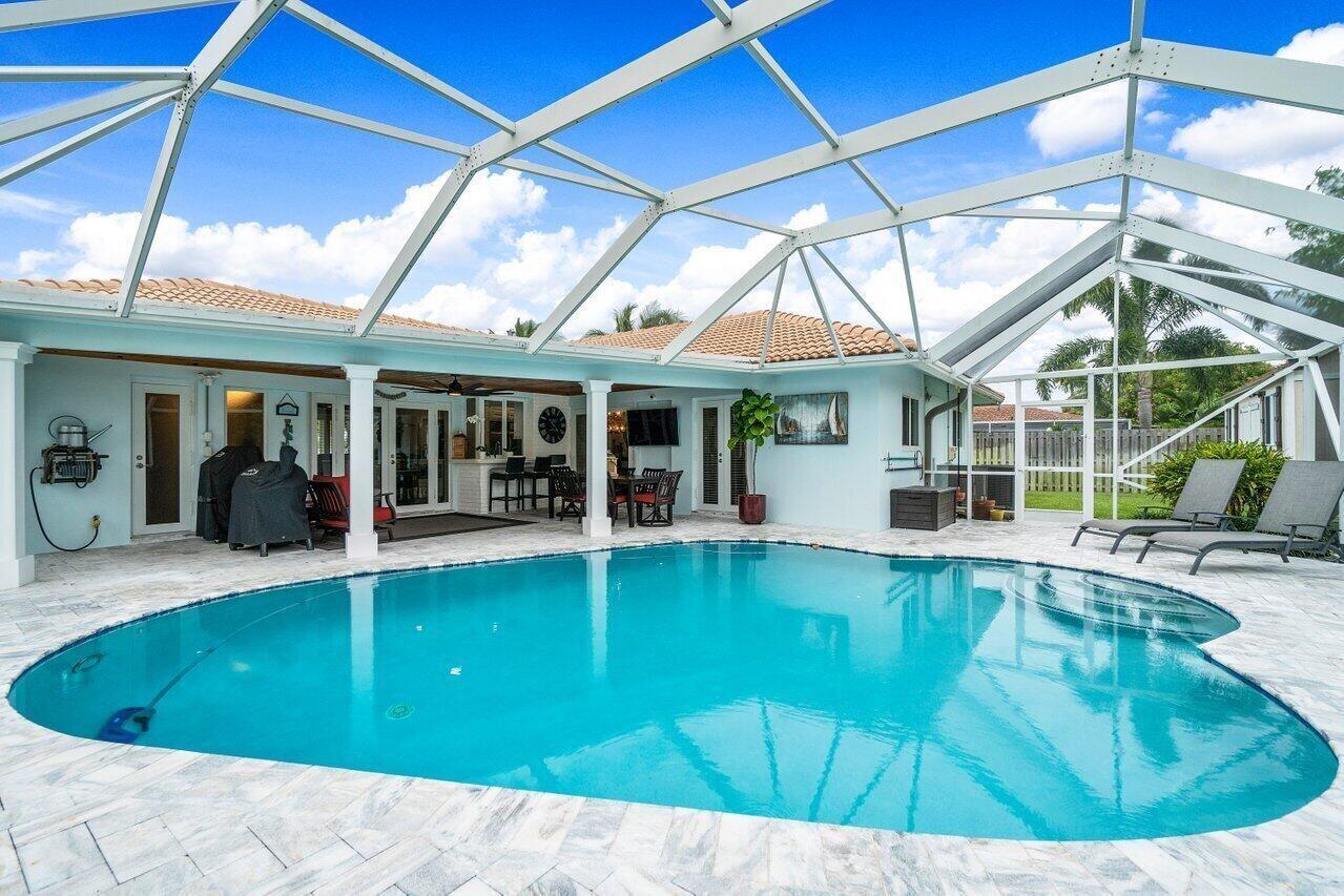 BOCA RATON SQUARE 17 - Residential Lease