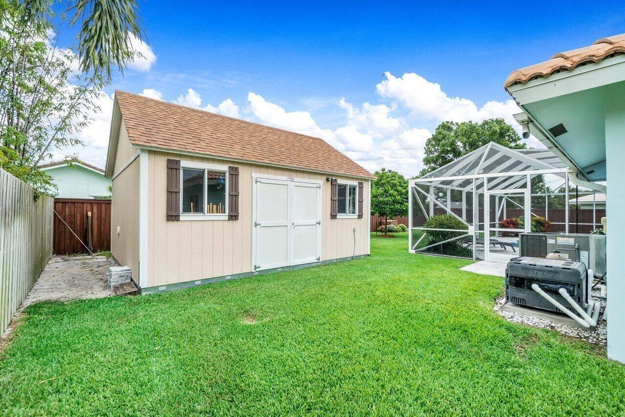 BOCA RATON SQUARE 17 - Residential Lease