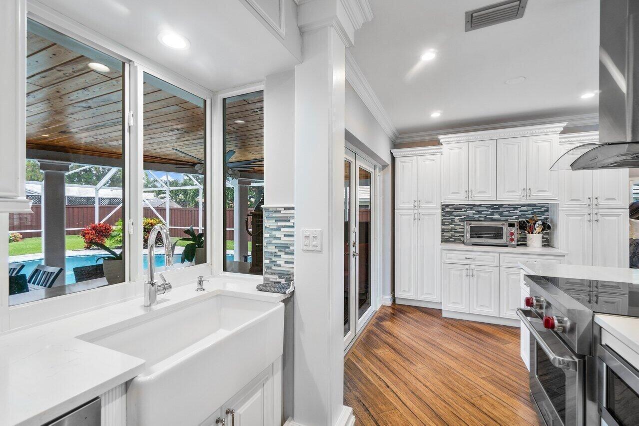 BOCA RATON SQUARE 17 - Residential Lease