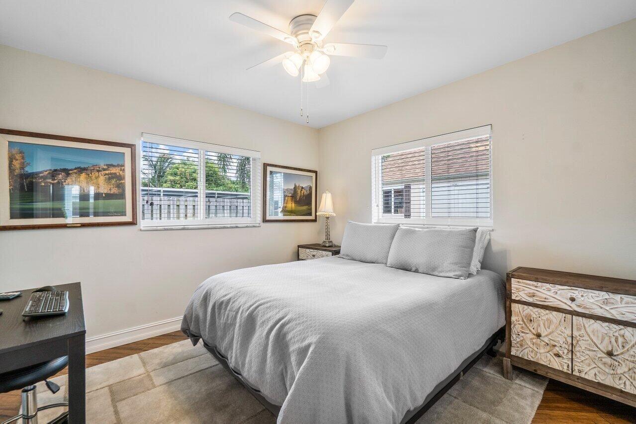 BOCA RATON SQUARE 17 - Residential Lease