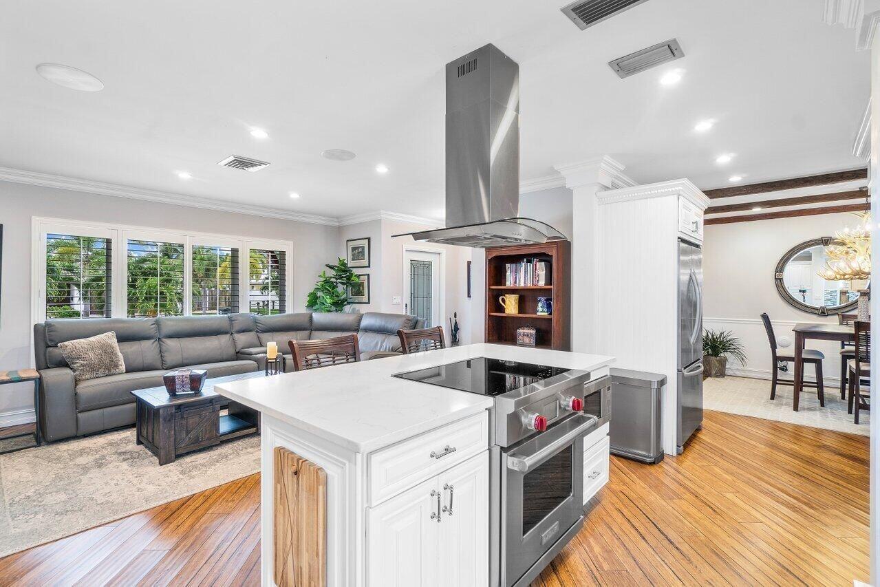 BOCA RATON SQUARE 17 - Residential Lease